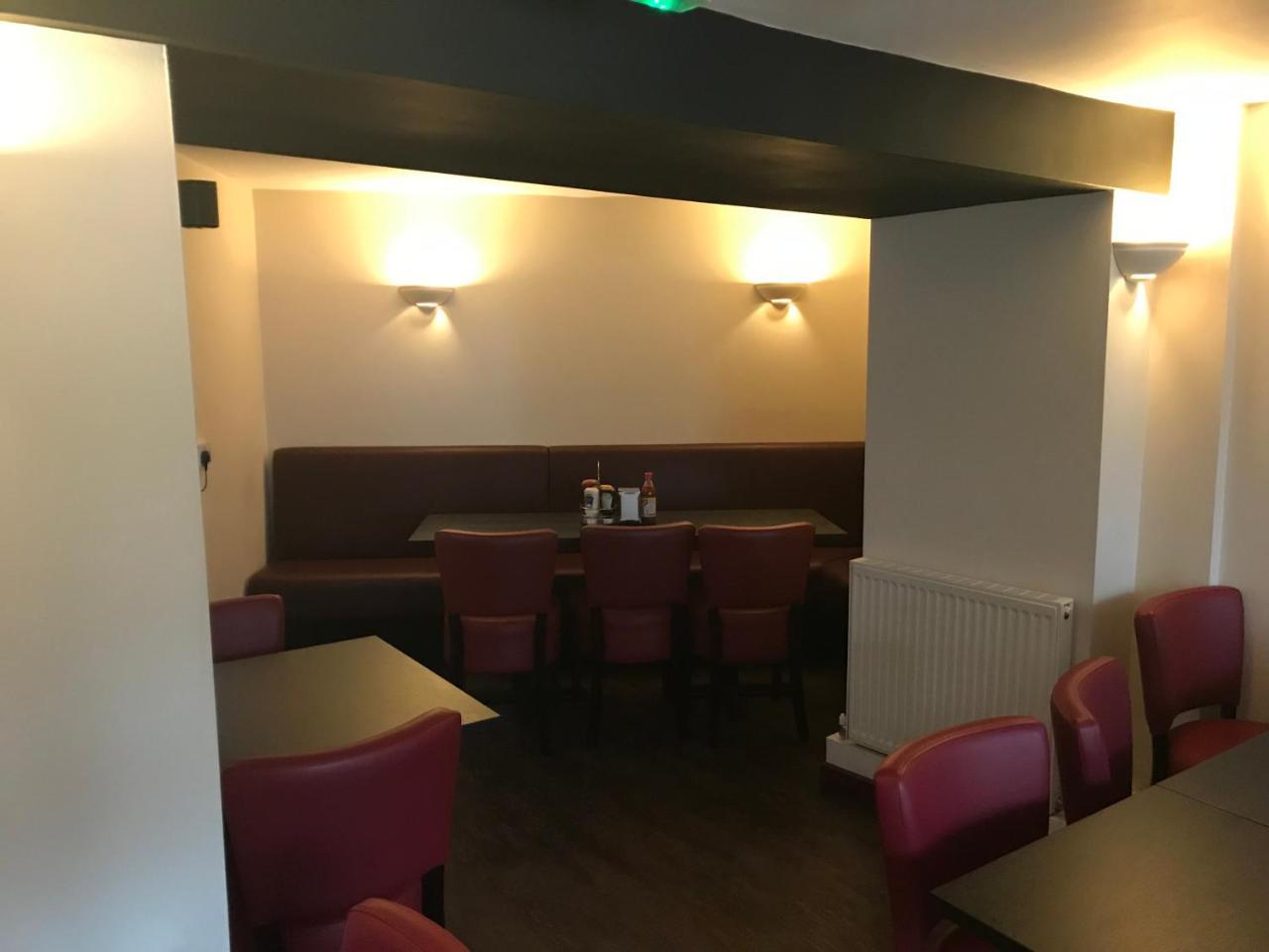 The Britannia Inn シャーボーン エクステリア 写真